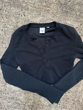 Aritzia TNA Black Ribbed Waffle Crop Henley Long Sleeve Top XS